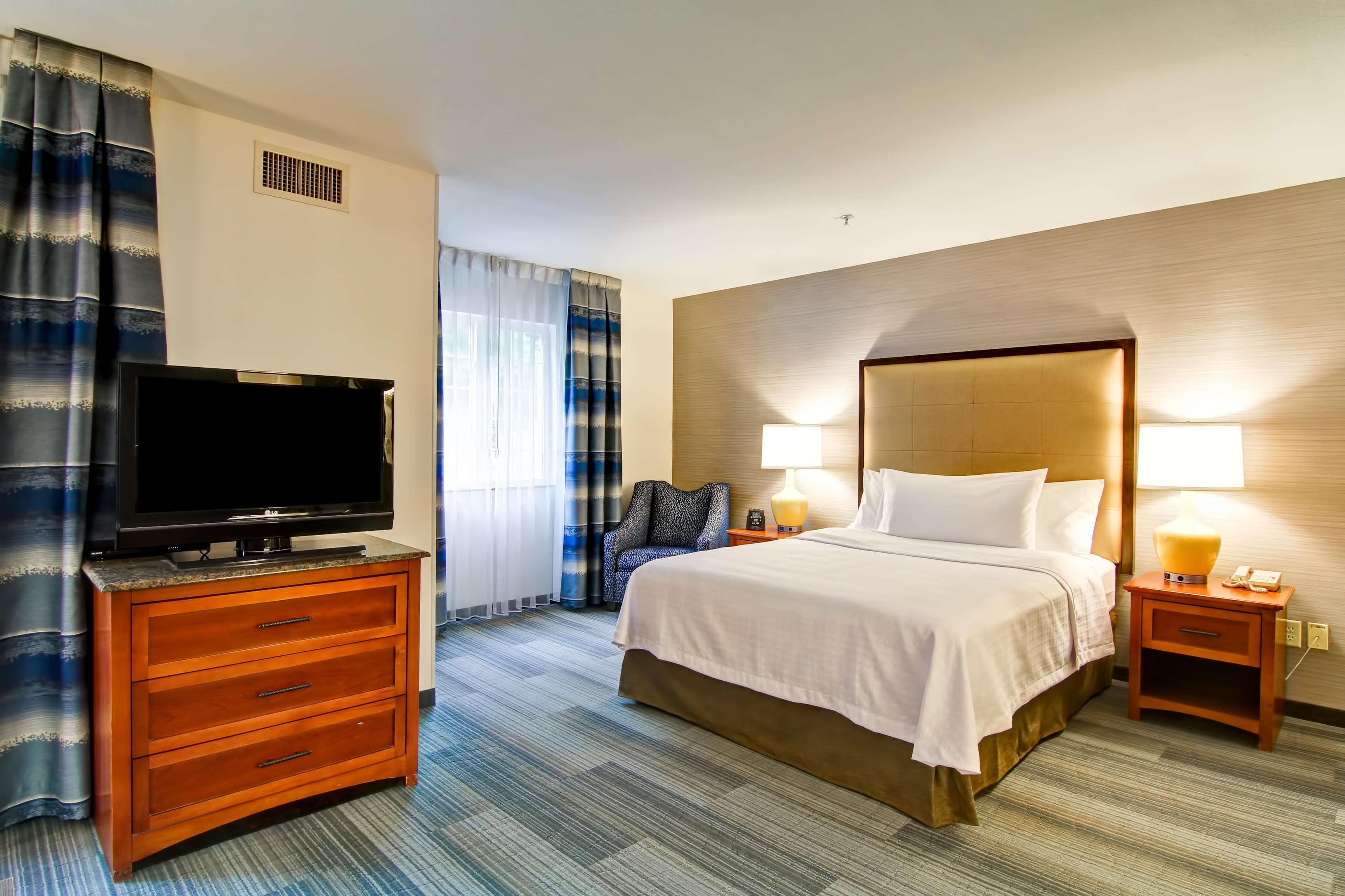Homewood Suites By Hilton Stratford Zewnętrze zdjęcie