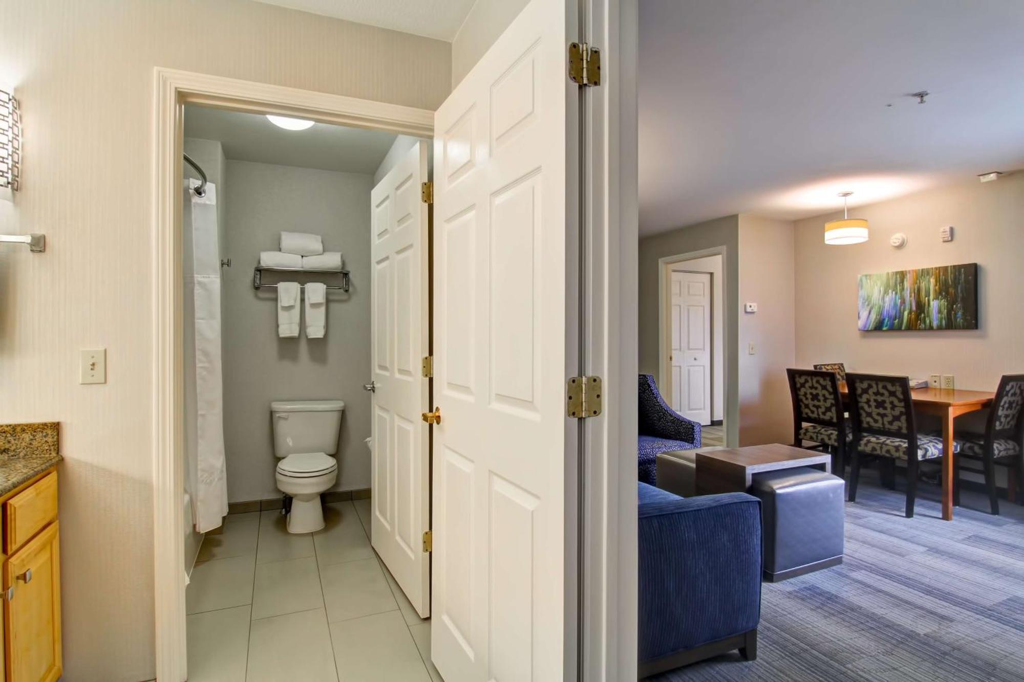 Homewood Suites By Hilton Stratford Zewnętrze zdjęcie