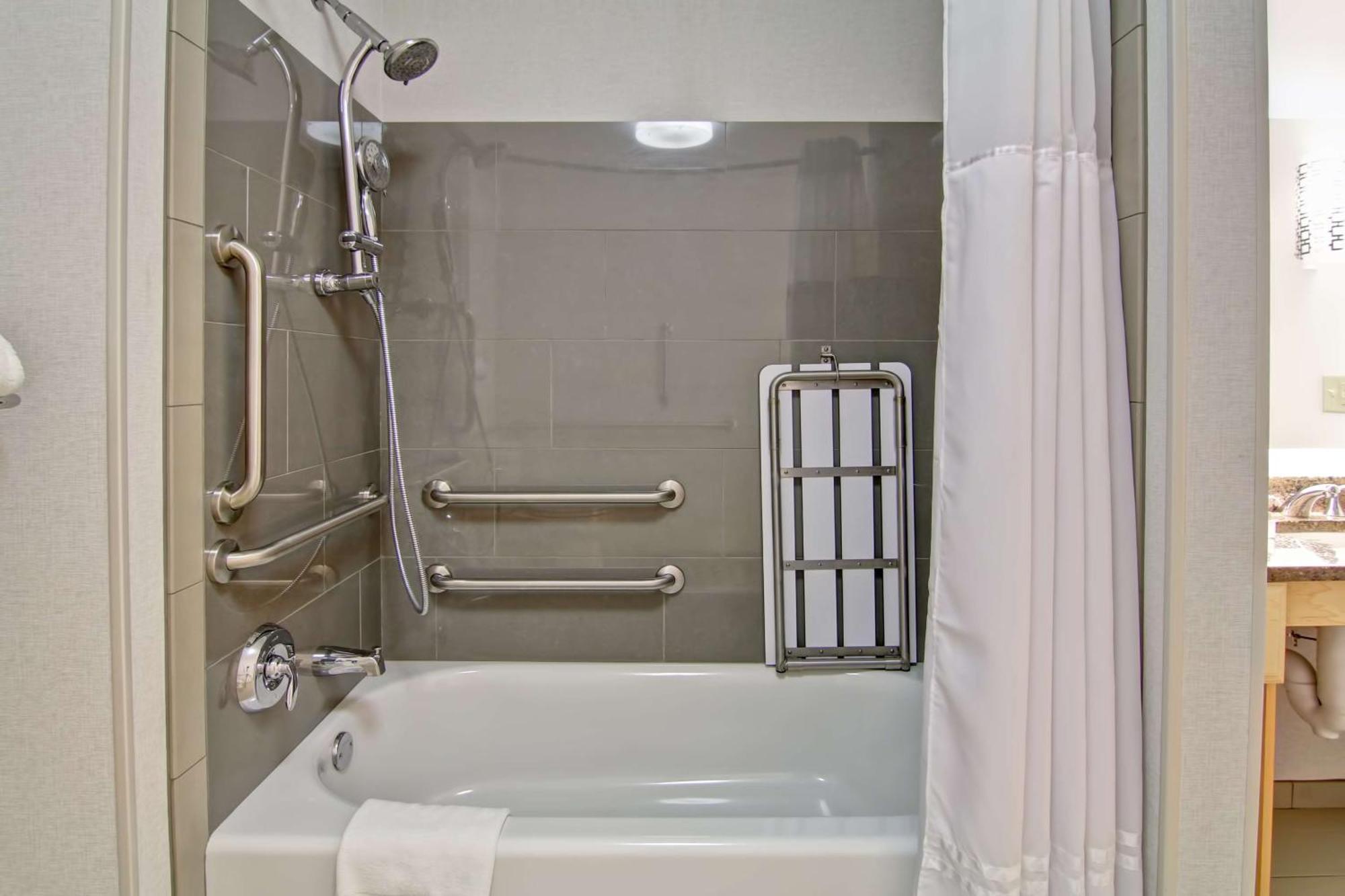 Homewood Suites By Hilton Stratford Zewnętrze zdjęcie