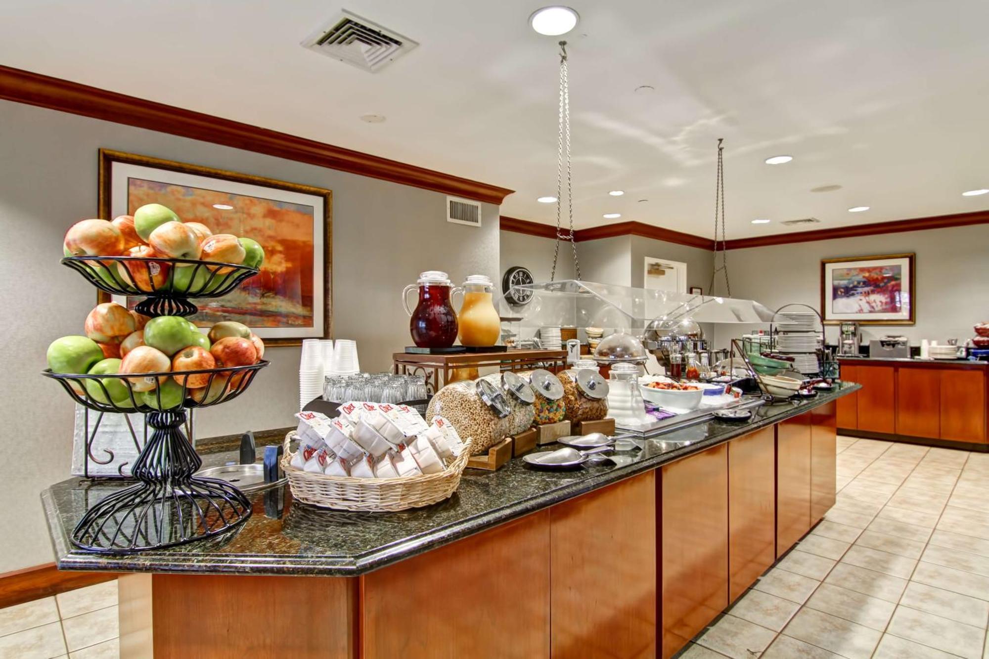 Homewood Suites By Hilton Stratford Zewnętrze zdjęcie